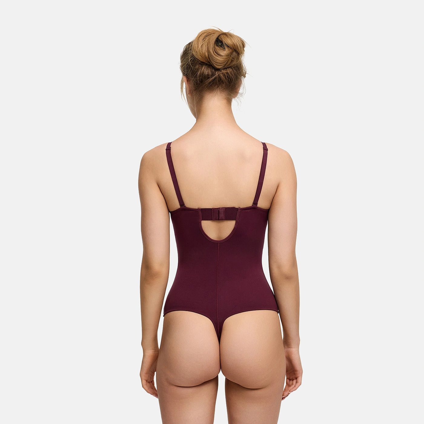 بدلة صدرية بفتحة فوق الجسم مع خيط