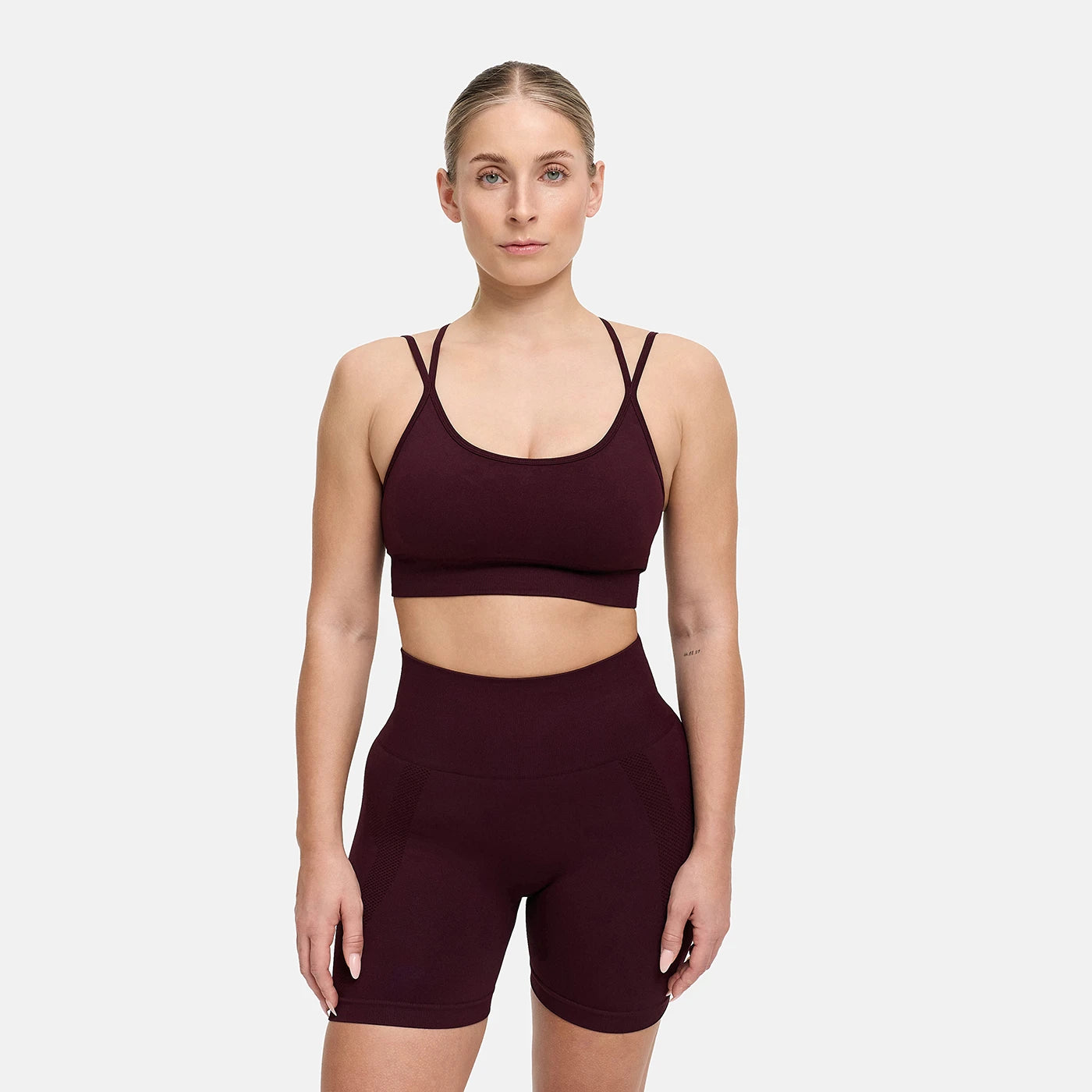 Seamless Cross over Sport Bra