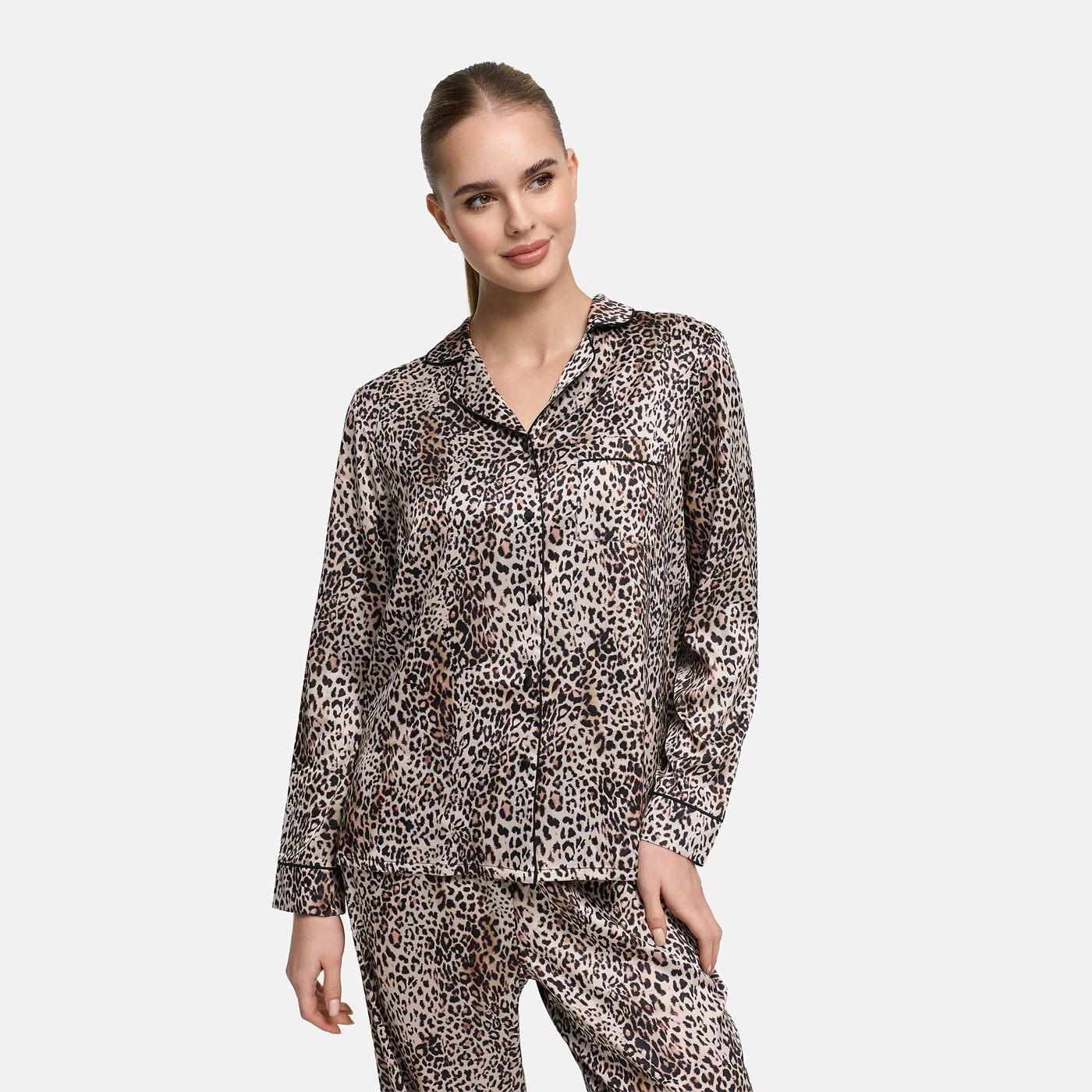 Chemise de pyjama en satin