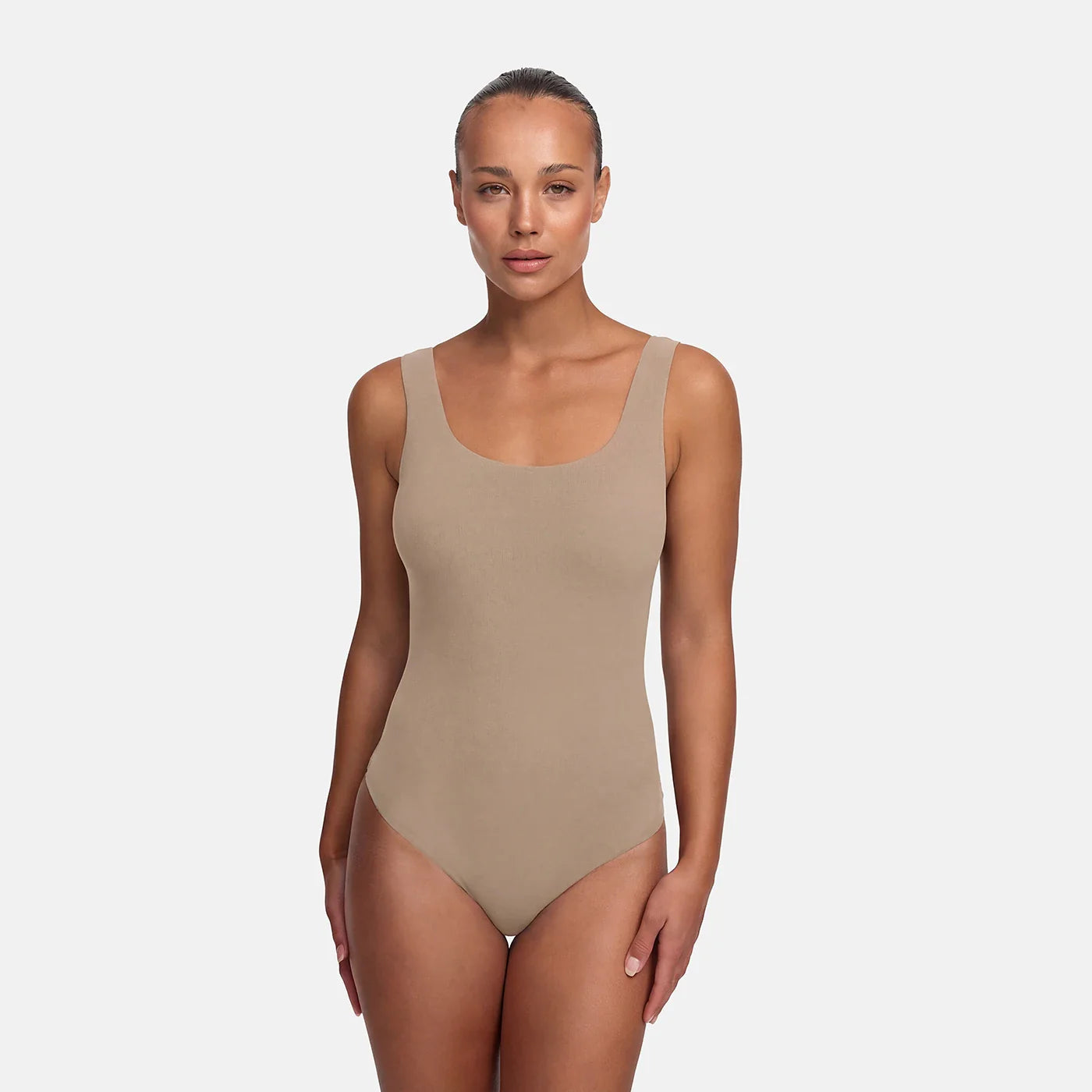 Body scollato sulla schiena