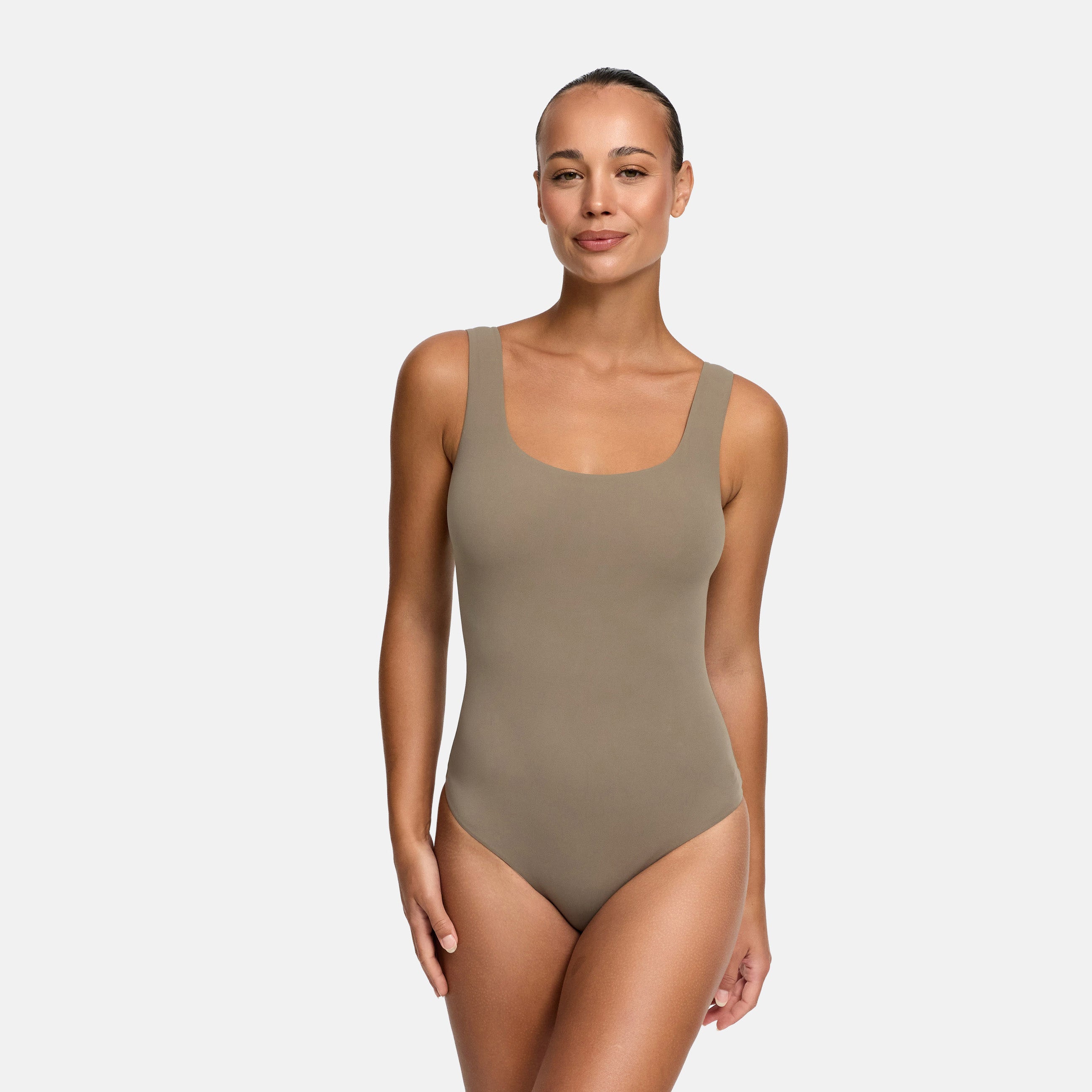 Body scollato sulla schiena