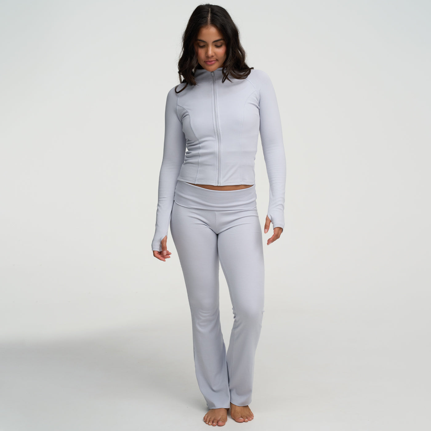 <div>Das Model ist 1,72m groß</div><span></span><div>und trägt Größe S</div>