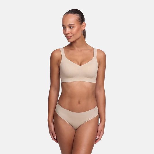 Das Model ist 1,78m groß und trägt Größe S