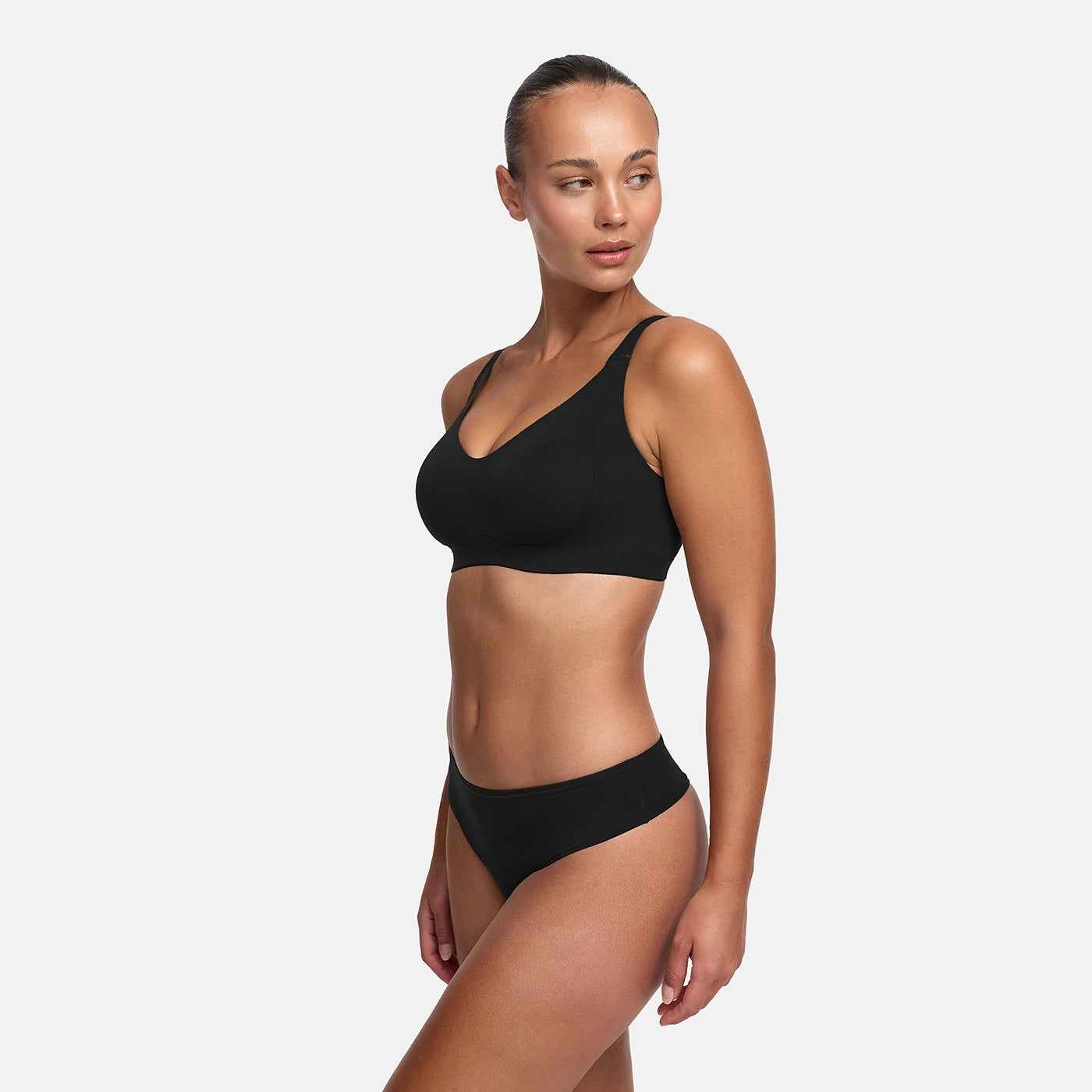 Das Model ist 1,78m groß und trägt Größe S