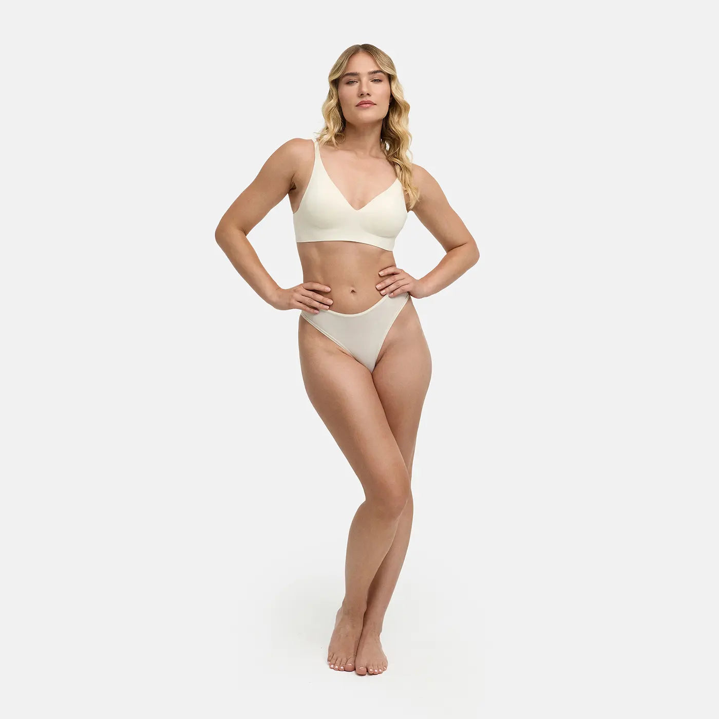 Das Model ist 1,76m groß und trägt Größe S