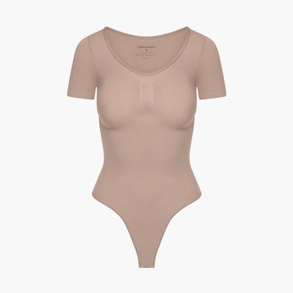 Body reductor moldeador estilo camiseta con tanga