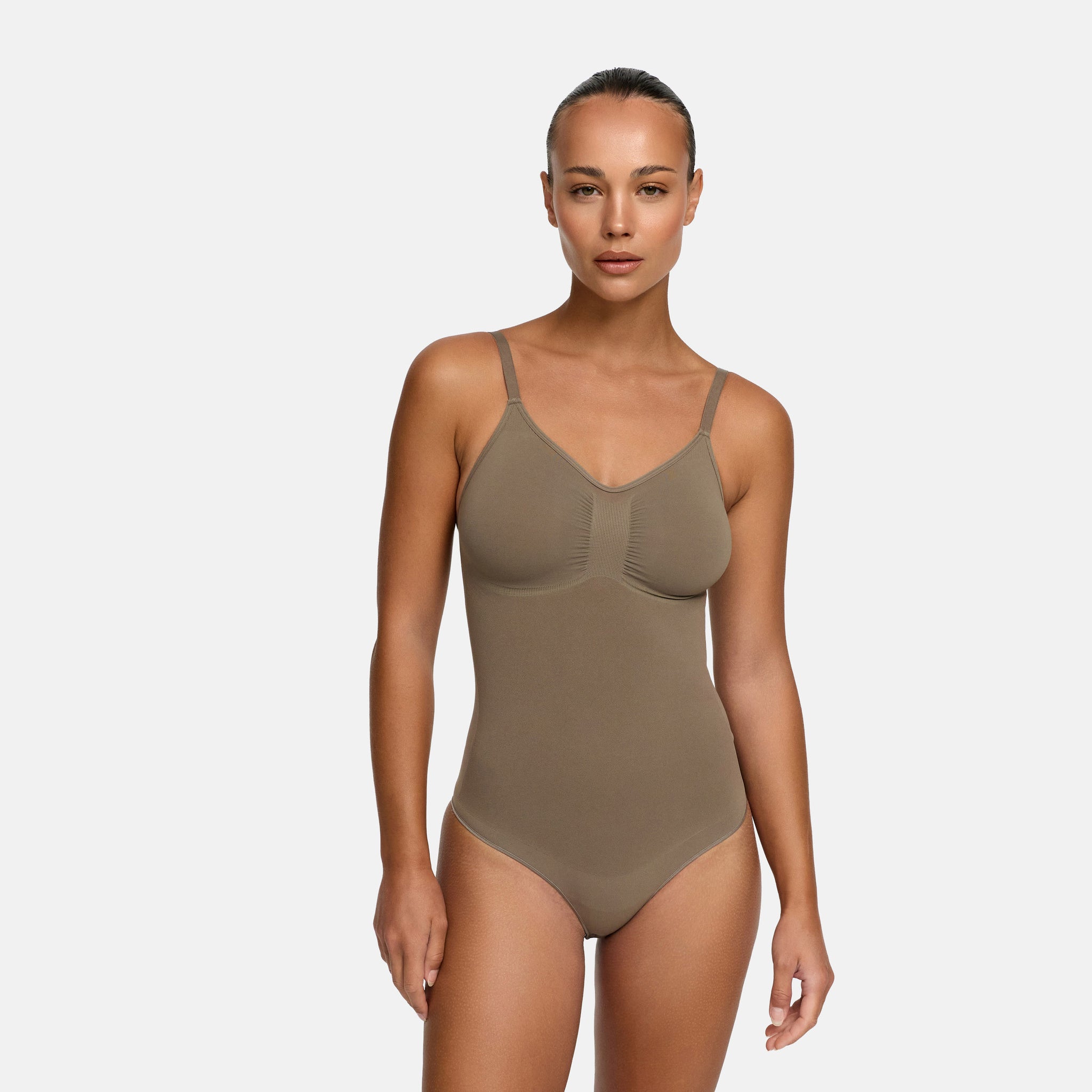 Das Model ist 1,78m groß und trägt Größe S