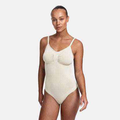 Das Model ist 1,77m groß und trägt Größe S