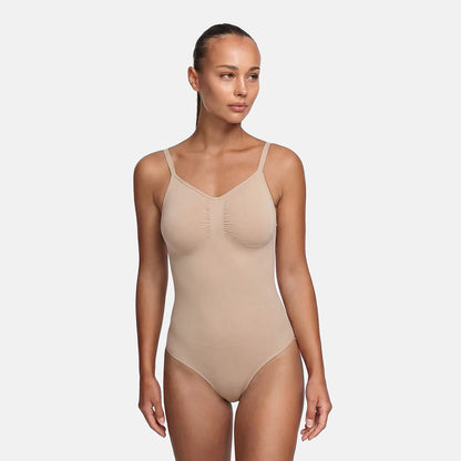Das Model ist 1,78m groß und trägt Größe S