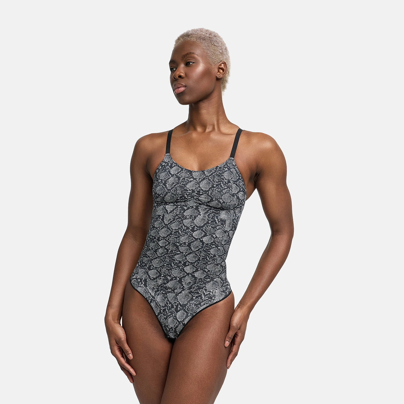 Body sculptant gainant avec string