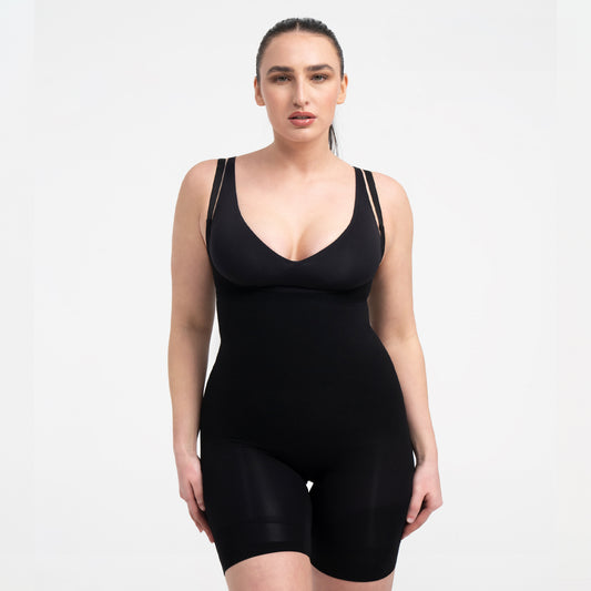 Das Model ist 1,73m groß und trägt Größe L.