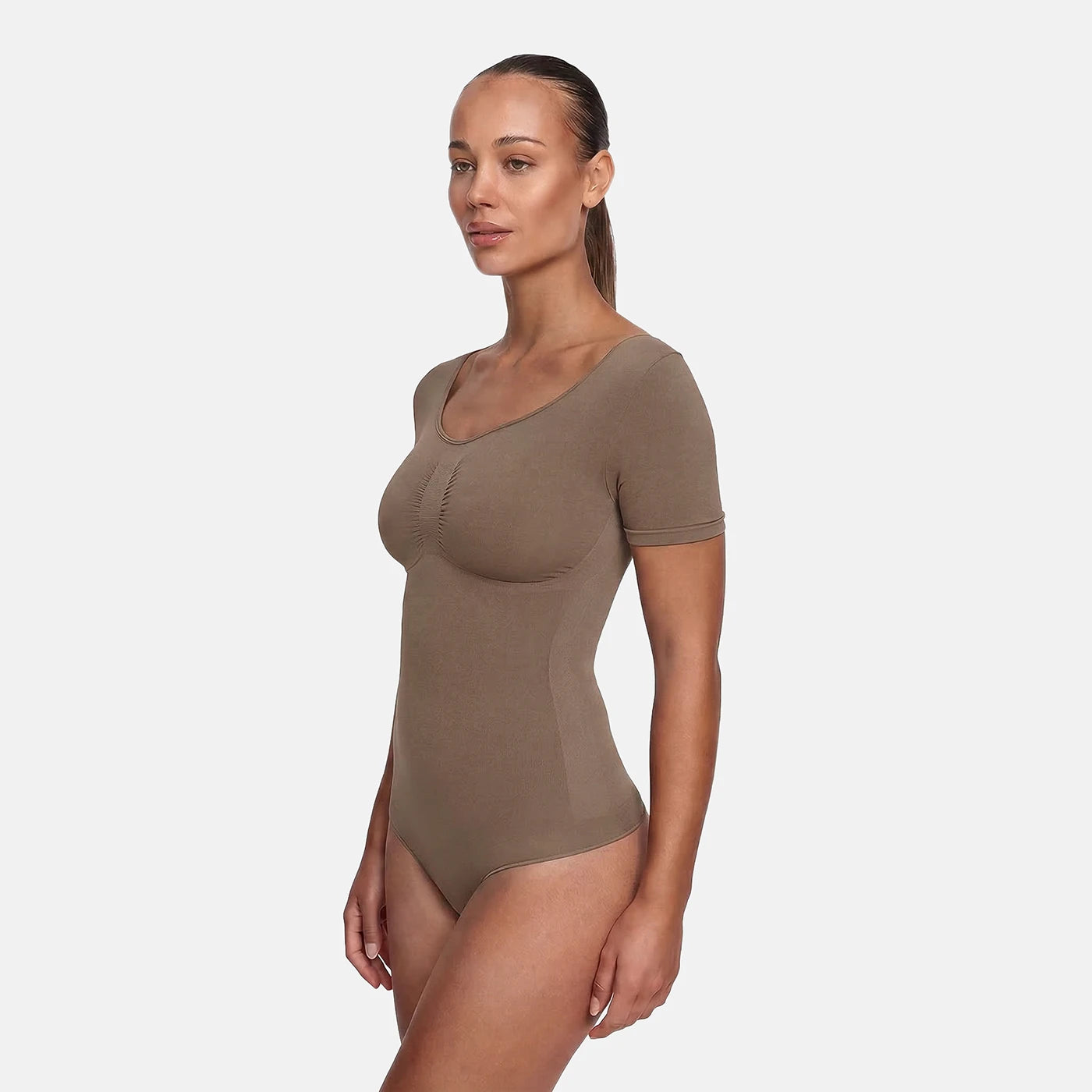Das Model ist 1,78m groß und trägt Größe S
