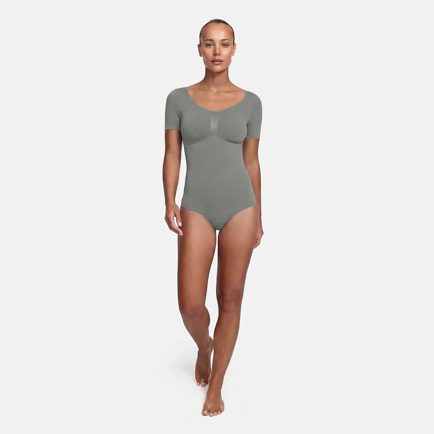 Das Model ist 1,78m groß und trägt Größe S