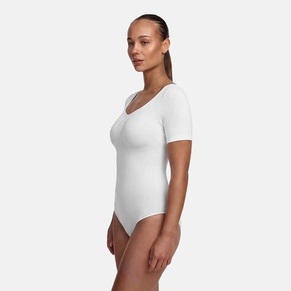 Das Model ist 1,78m groß und trägt Größe S