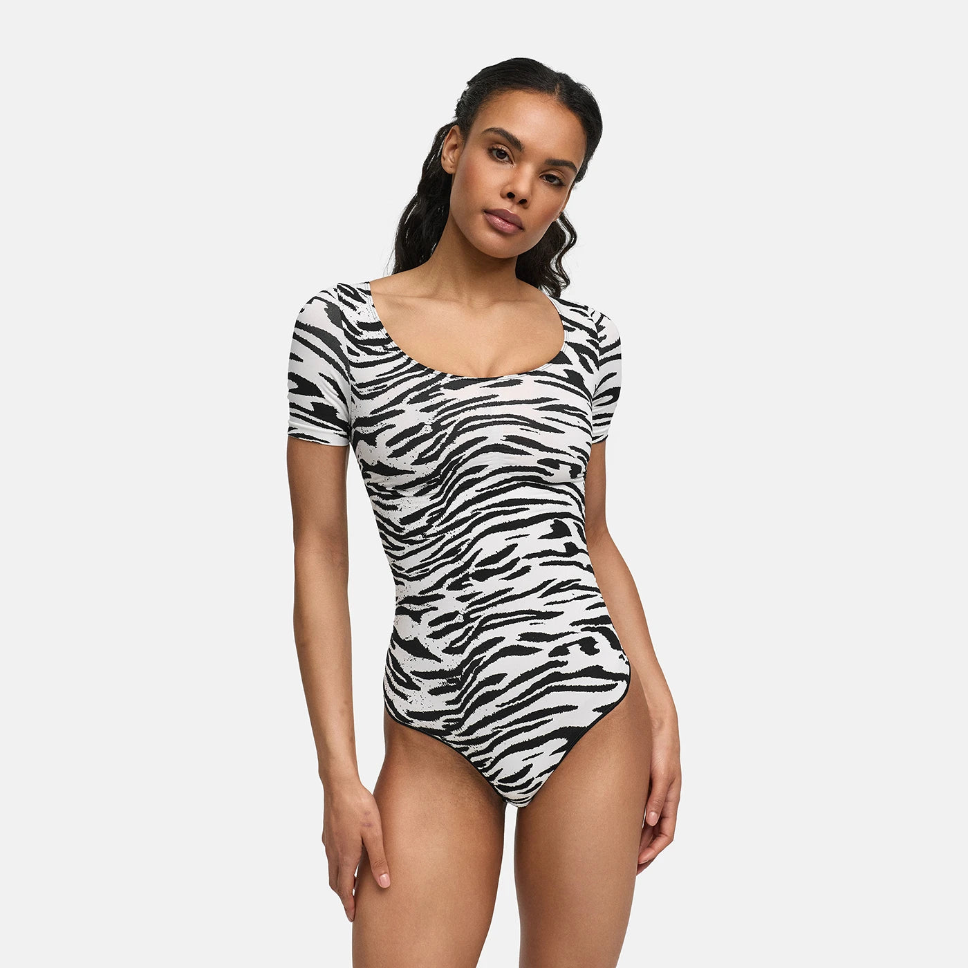 T-Shirt Bodysuit Sculpting Shapewear mit String - Flash Sale