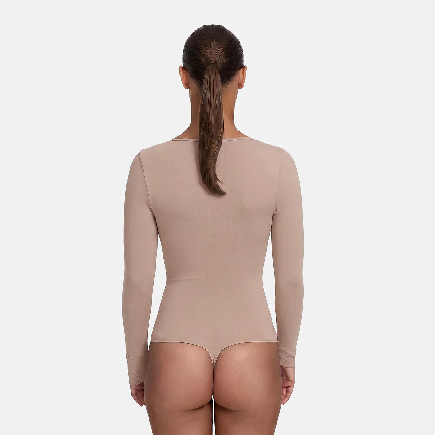Das Model ist 1,78m groß und trägt Größe S