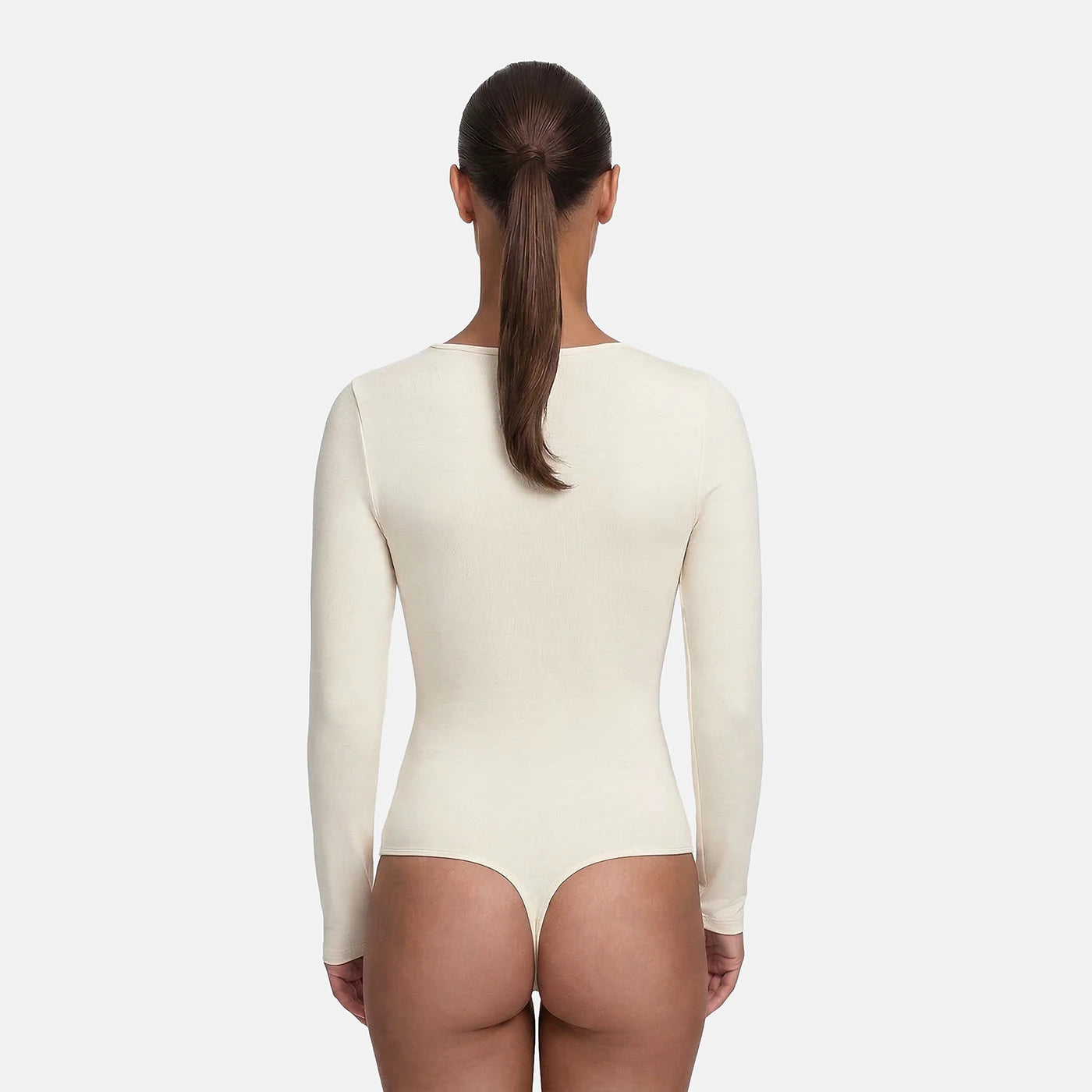 Das Model ist 1,78m groß und trägt Größe S