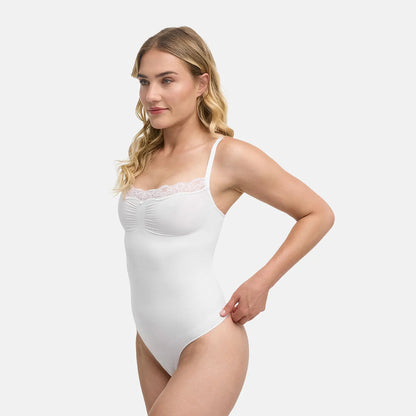 Das Model ist 1,76m groß und trägt Größe S