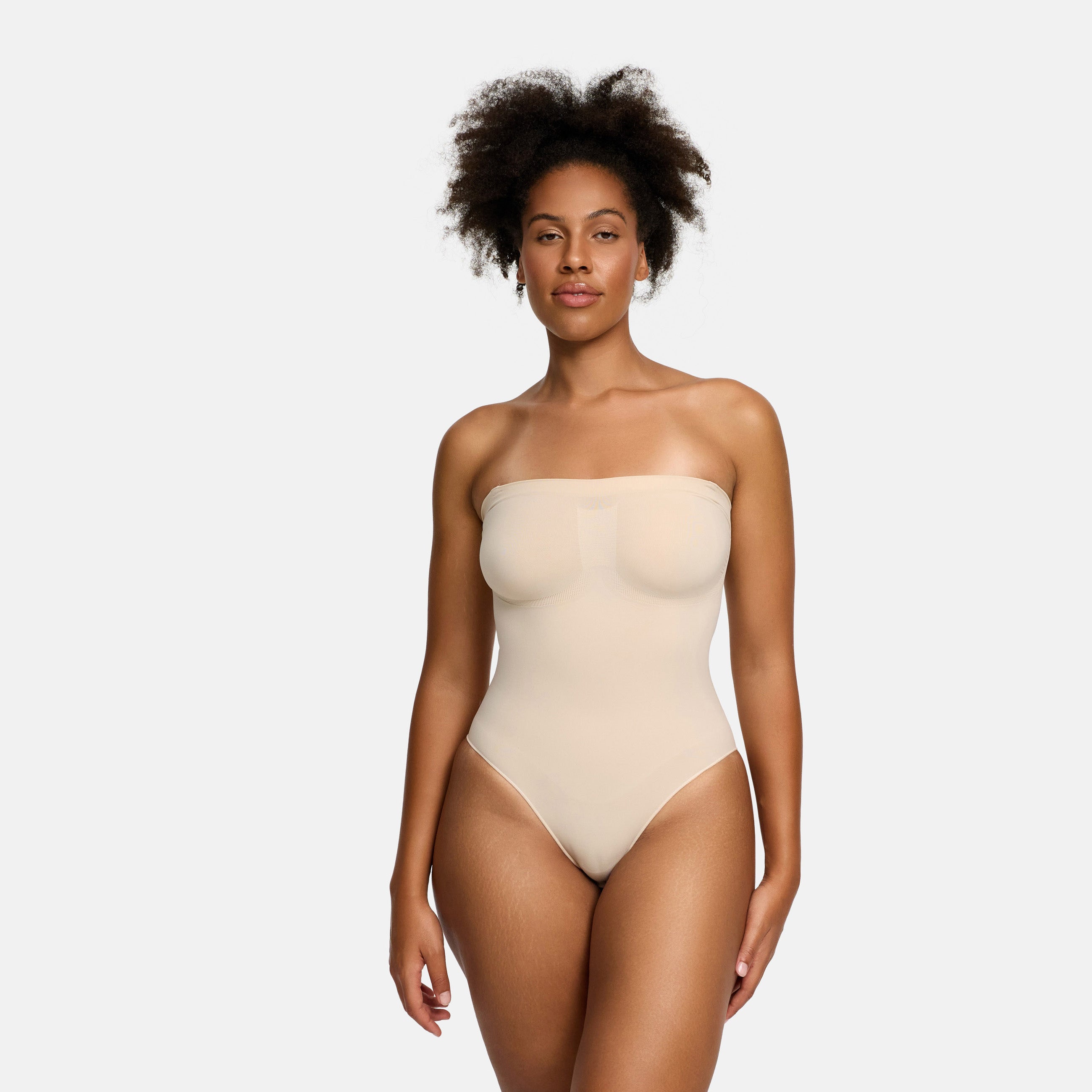 Trägerloser Bodysuit Sculpting Shapewear mit String - Early Access
