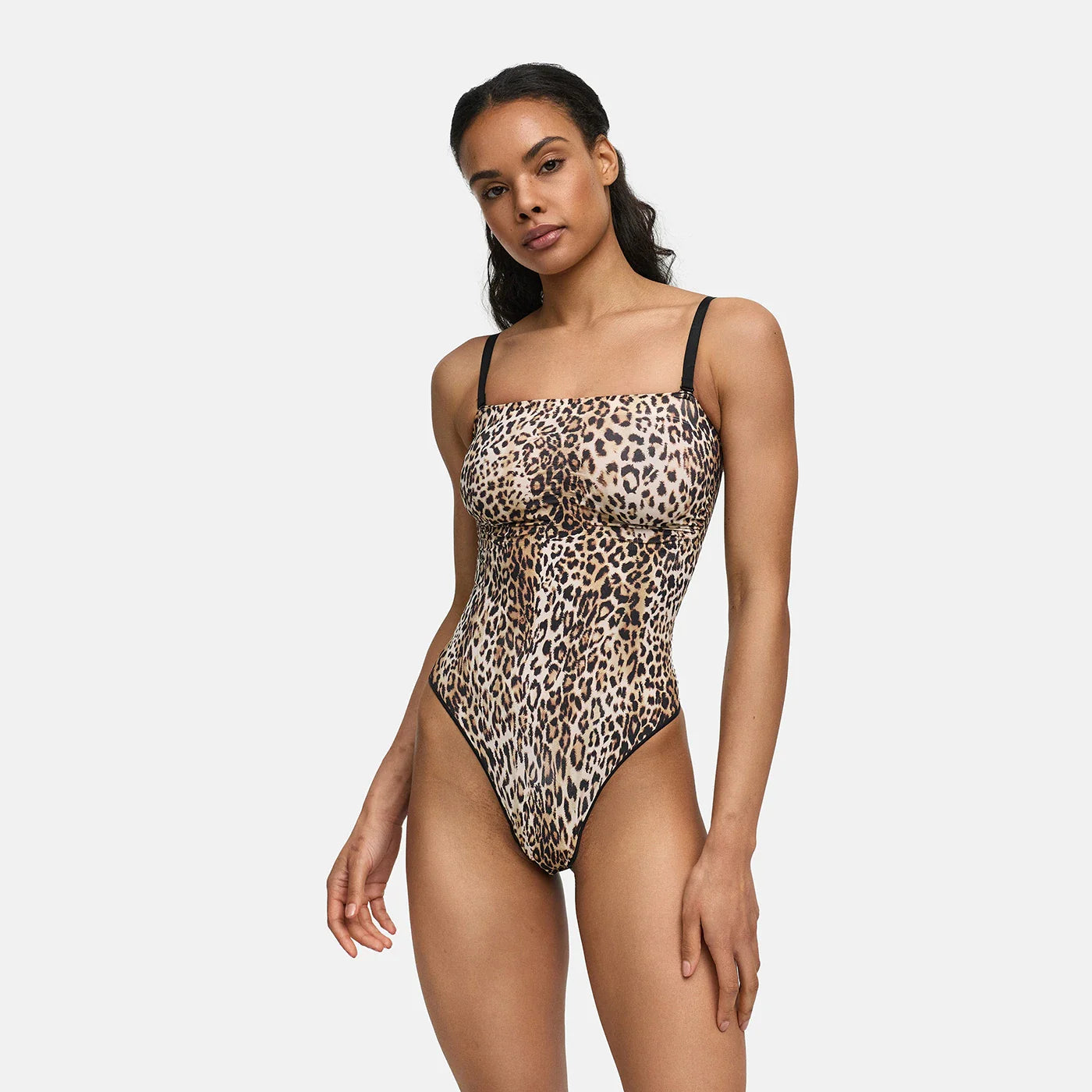 Trägerloser Bodysuit Sculpting Shapewear mit String - Early Access