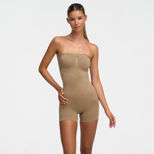 Body modellante senza spalline con pantaloncino