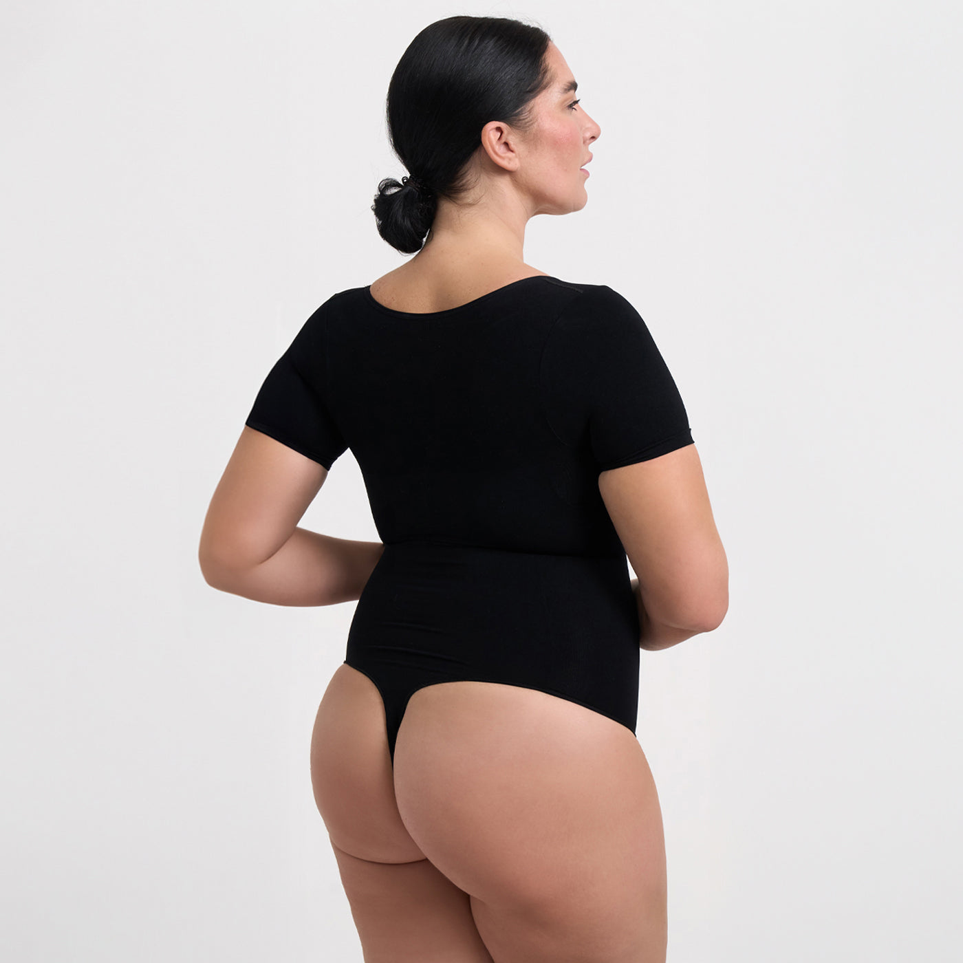 T-Shirt Bodysuit Sculpting Shapewear mit String