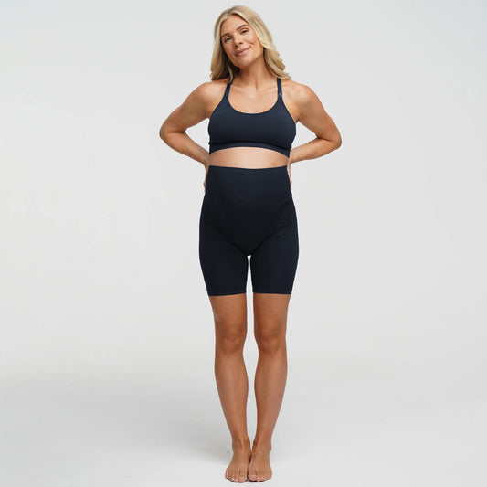 Seamless high-waisted maternity shorts