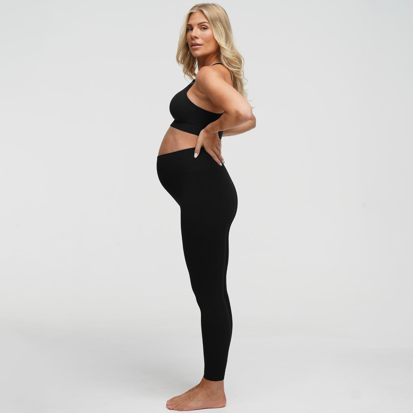 Seamless nursing bra with back support