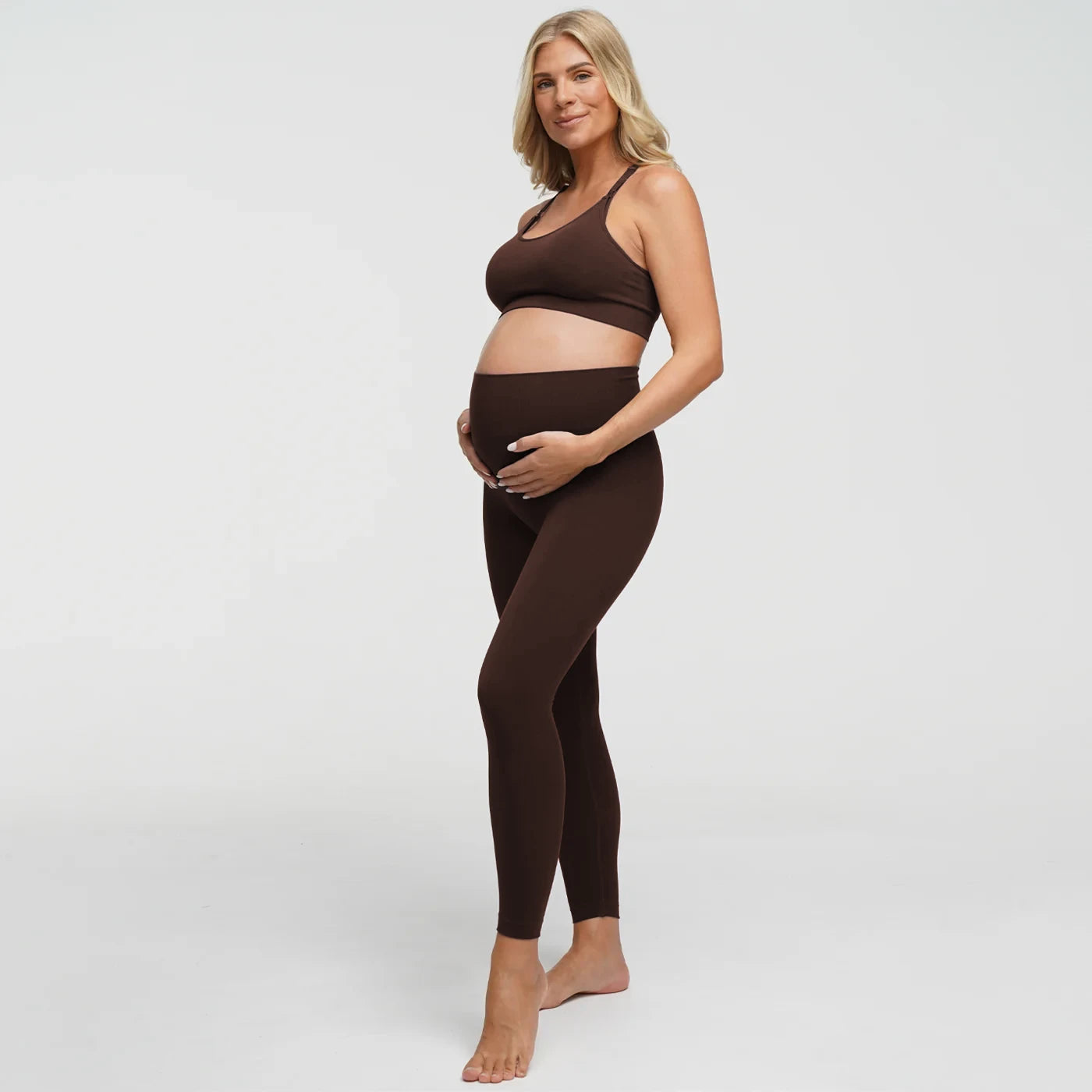 Seamless nursing bra with back support