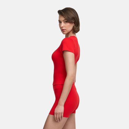  Das Model ist 1,80m groß und trägt Größe S 