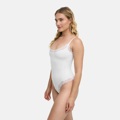 Das Model ist 1,76m groß und trägt Größe XS