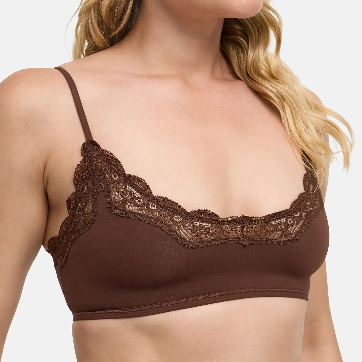 Das Model ist 1,76m groß und trägt Größe XS
