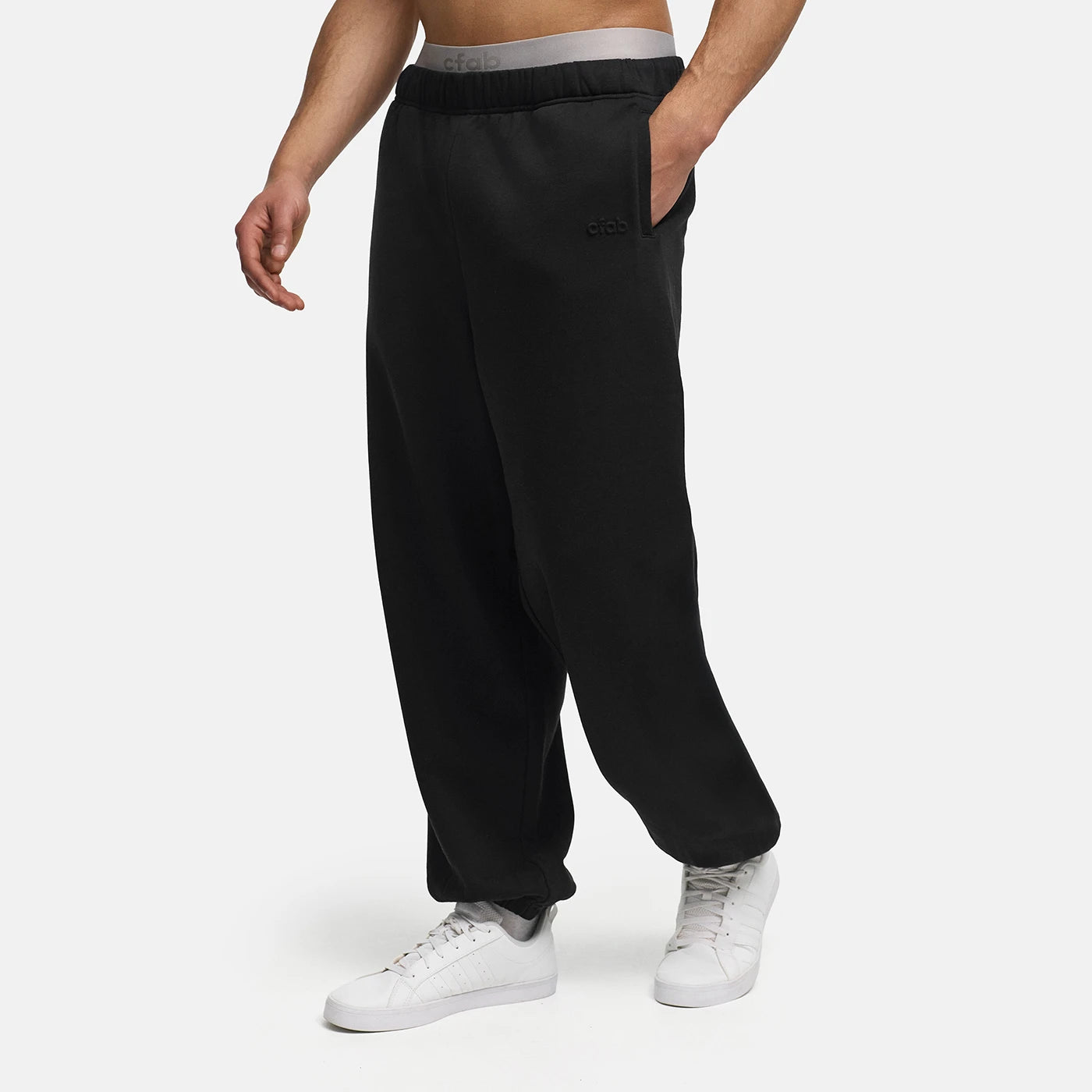 Męskie joggery typu carrot